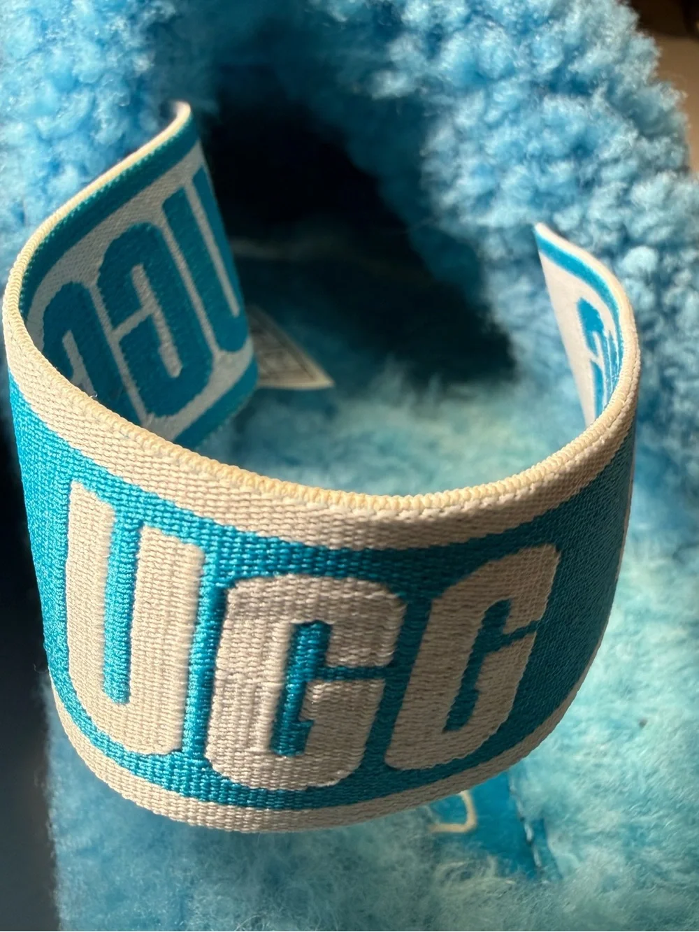 UGG Sz 8 Tide Pool Blue Plush Slide Platform with Shearling Lining